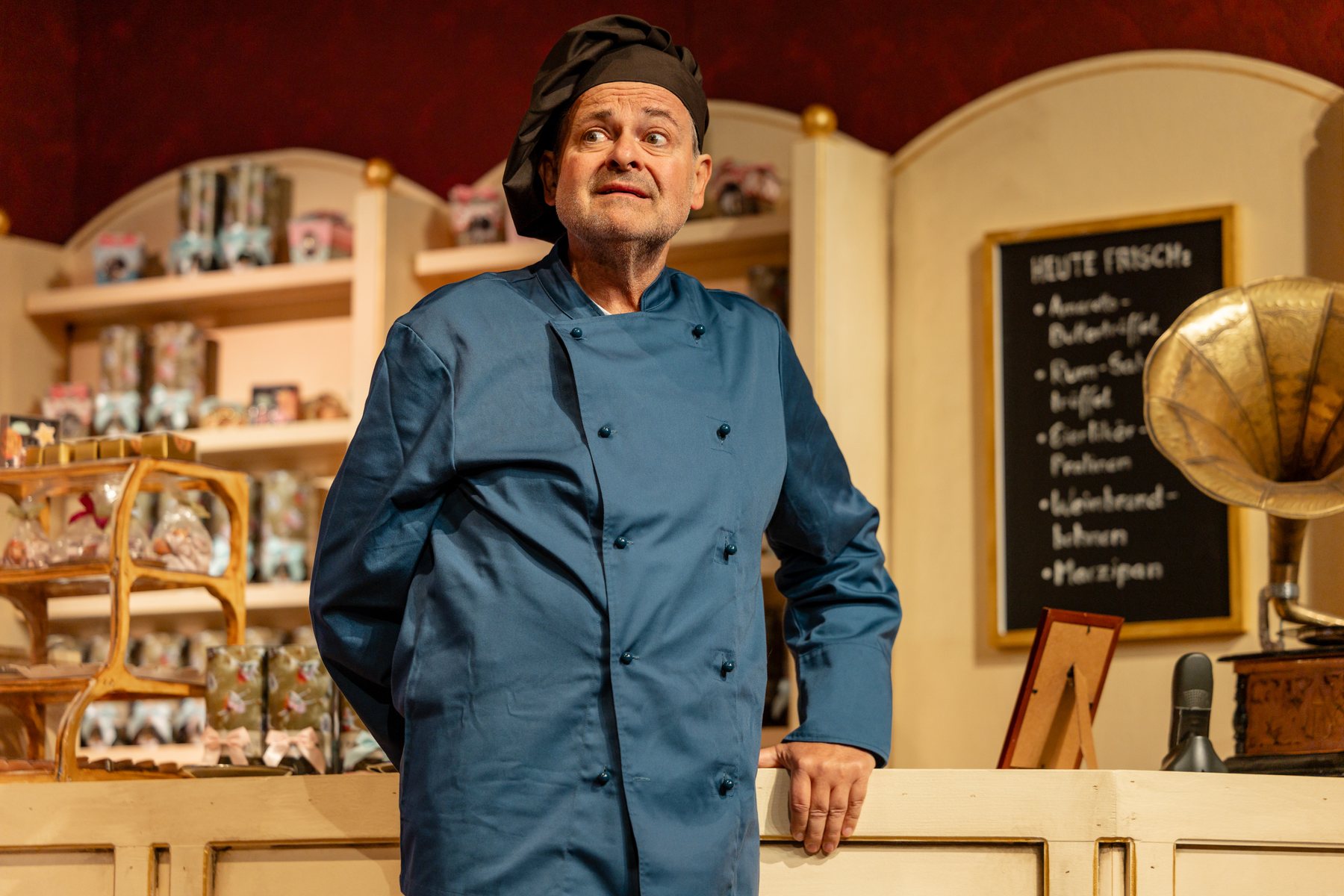 Markus Majowski als Chocolatier Henri in „Ein Herz aus Schokolade“